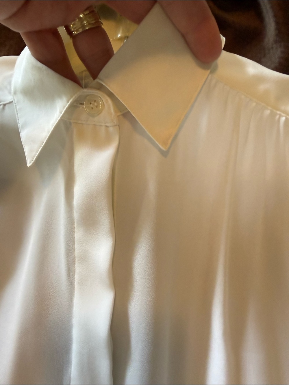 Ladies vintage Evan Picone Cream Dress Shirt - Timeless Collar